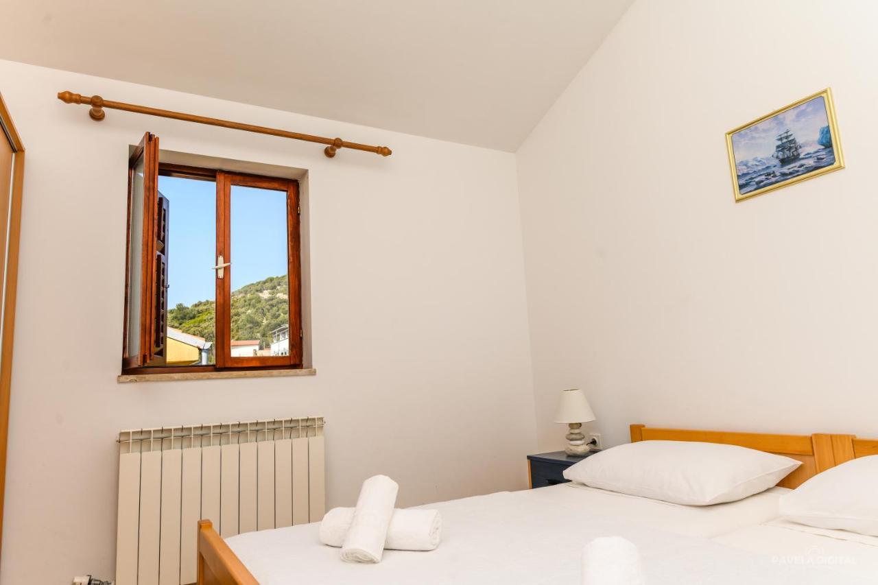 Sobe I Apartman Mareta Miholascica Buitenkant foto