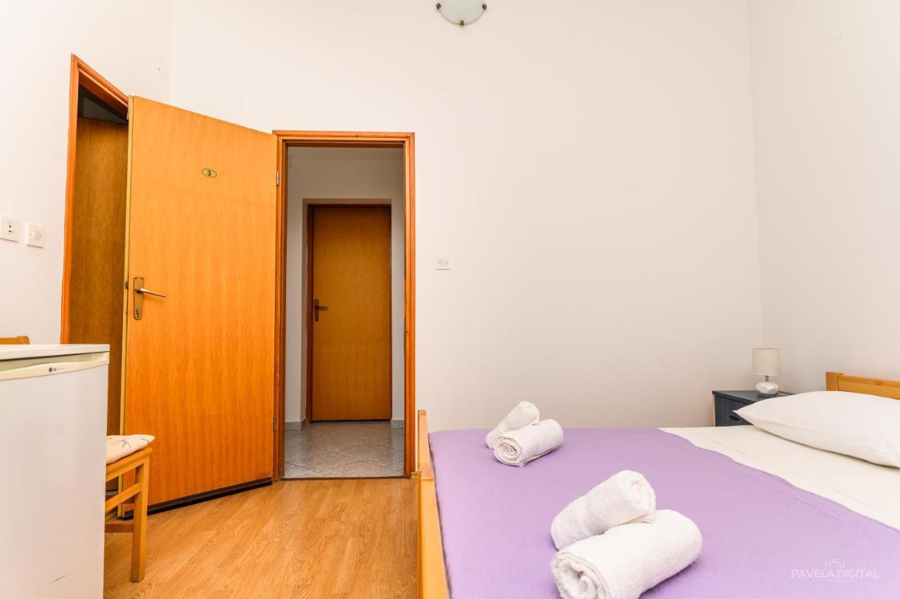 Sobe I Apartman Mareta Miholascica Buitenkant foto