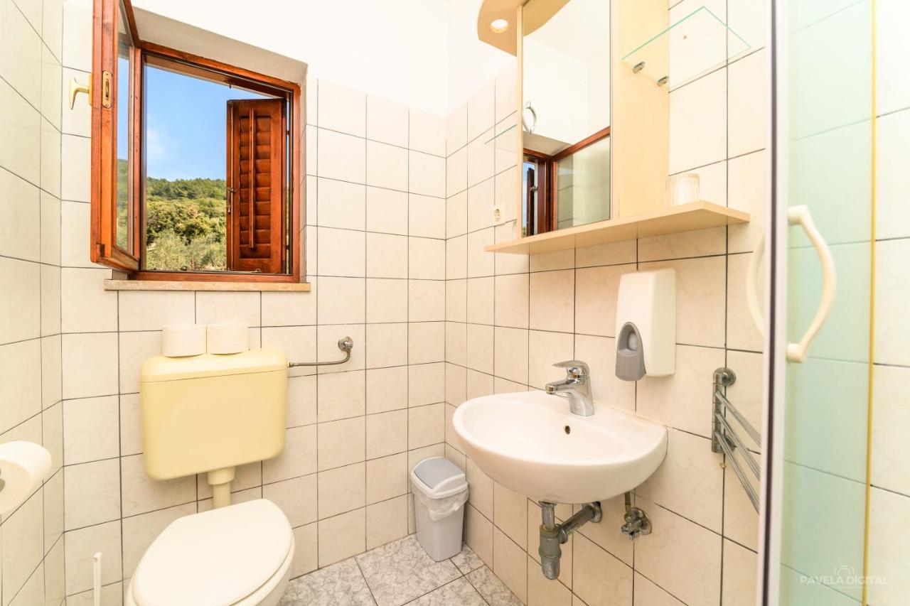Sobe I Apartman Mareta Miholascica Buitenkant foto