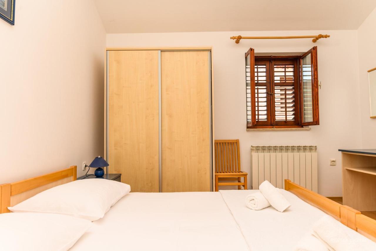 Sobe I Apartman Mareta Miholascica Buitenkant foto